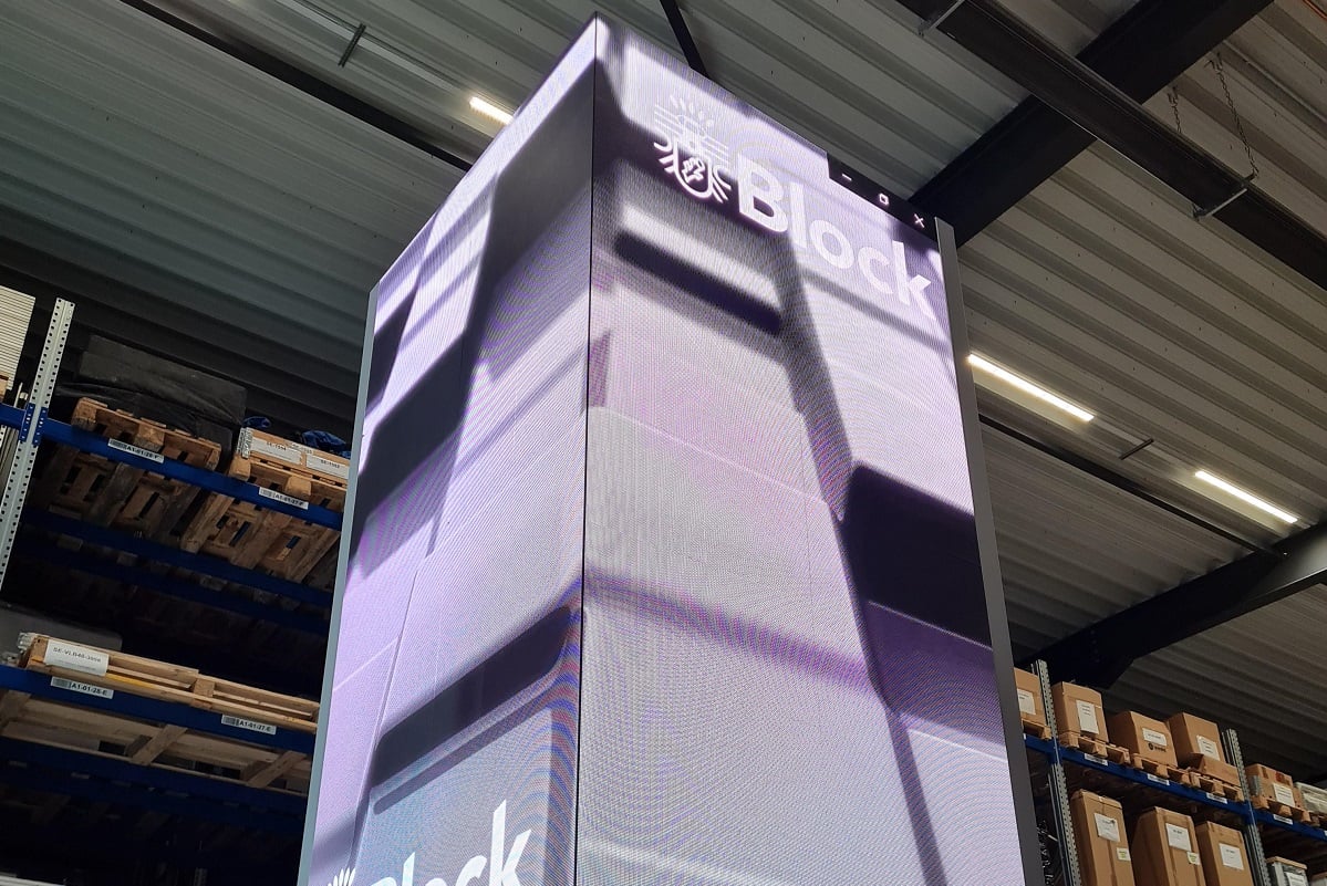 LED Messestand Audioblock Turm