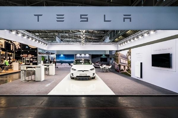 Exhibition booth Tesla Intersolar Munich